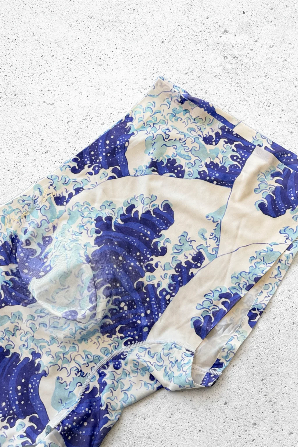 Come-Over Silky Seamless Boxer Briefs - Crashing Waves - Image 4