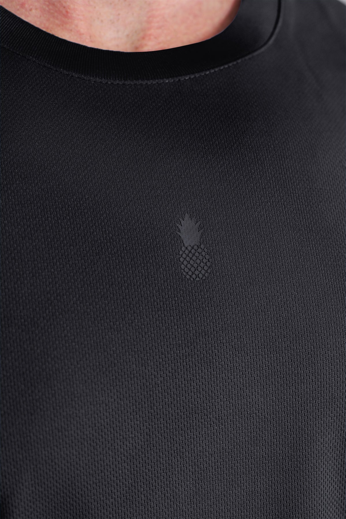 Cool-Dry Oversized Relaxed Crop Top - Black - Image 4