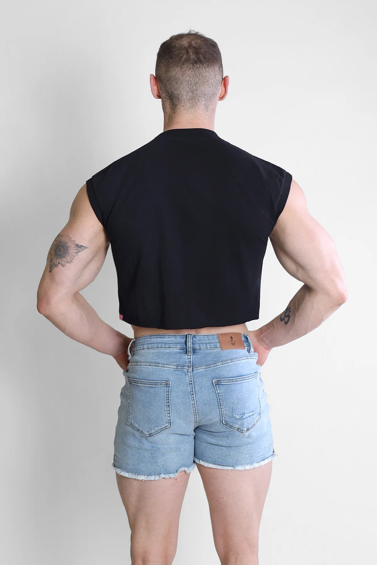 Escapism Muscle-Fit Crop Tank - Puta - Image 6